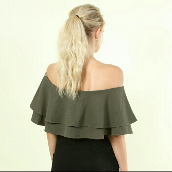 πGreen Off Shoulder Topπ - Picture 3 of 7